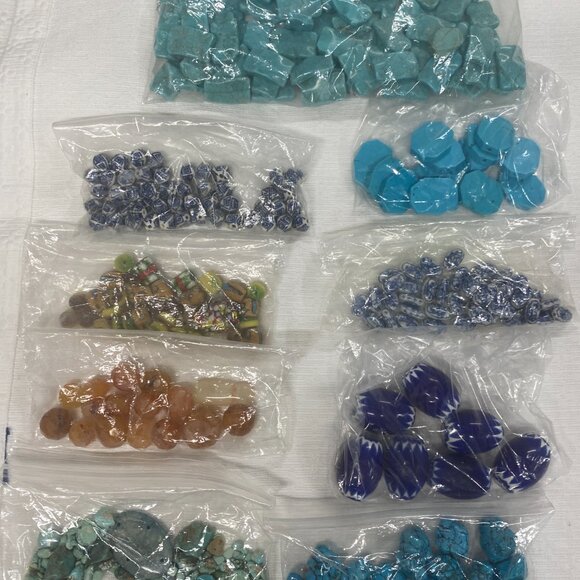Lot of  Beads and Stones multicolor for Jewelry Making - Picture 4 of 13